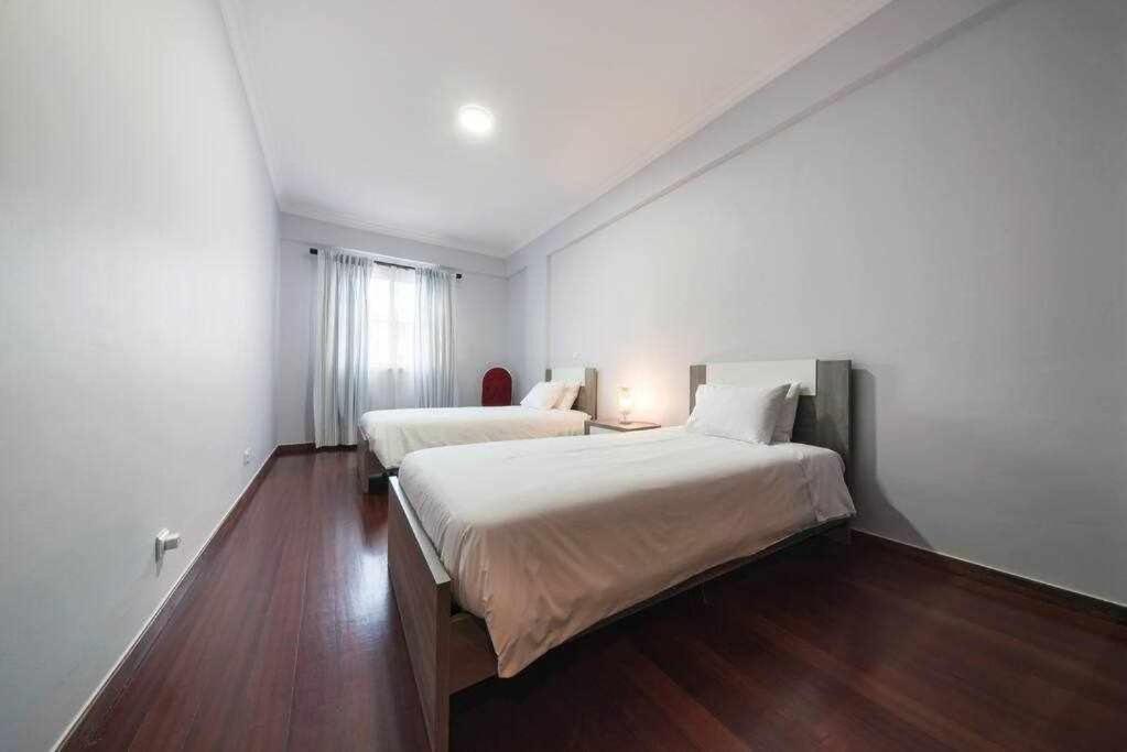 Alex Apartment Funchal  Bagian luar foto