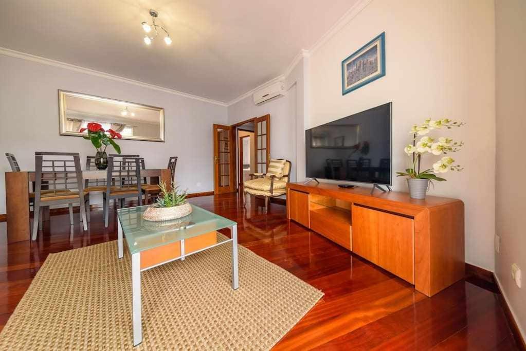 Alex Apartment Funchal  Bagian luar foto